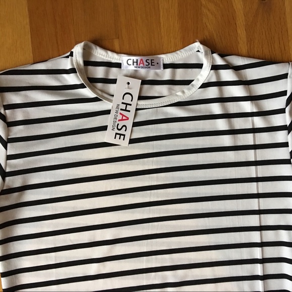 Black and White Striped Short Sleeve Top - Picture 4 of 6